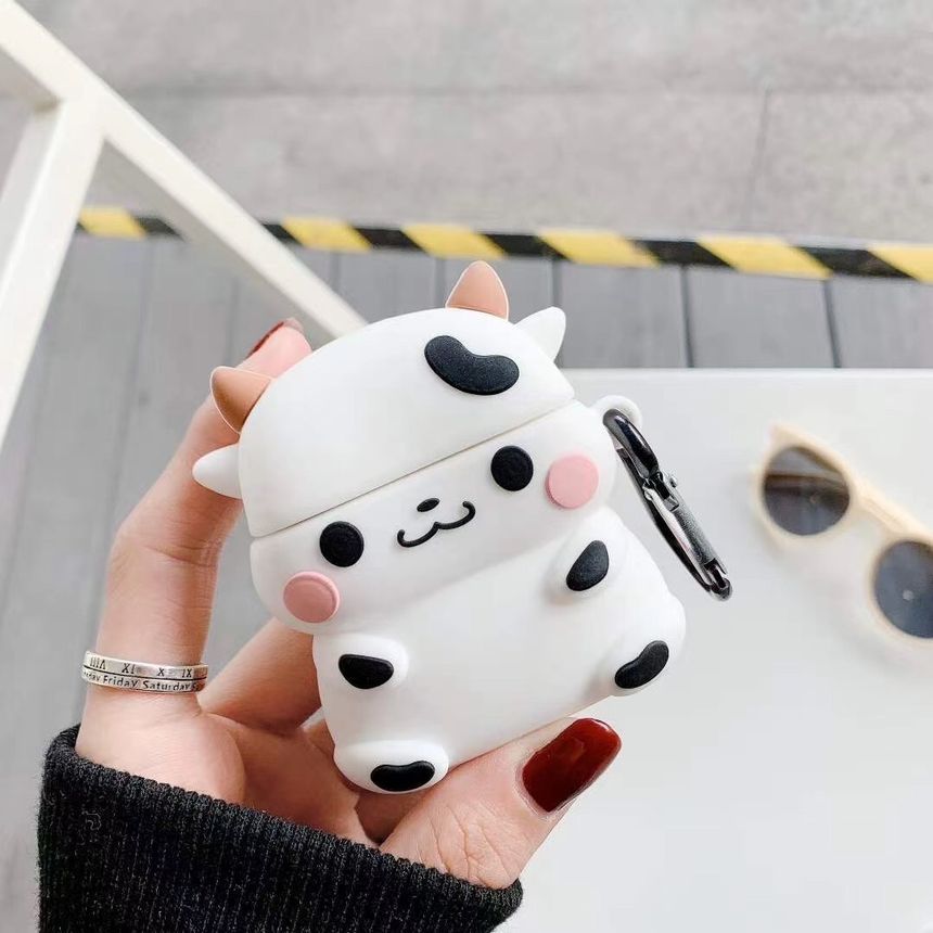 Cow AirPods / Pro Earphone Case Skin