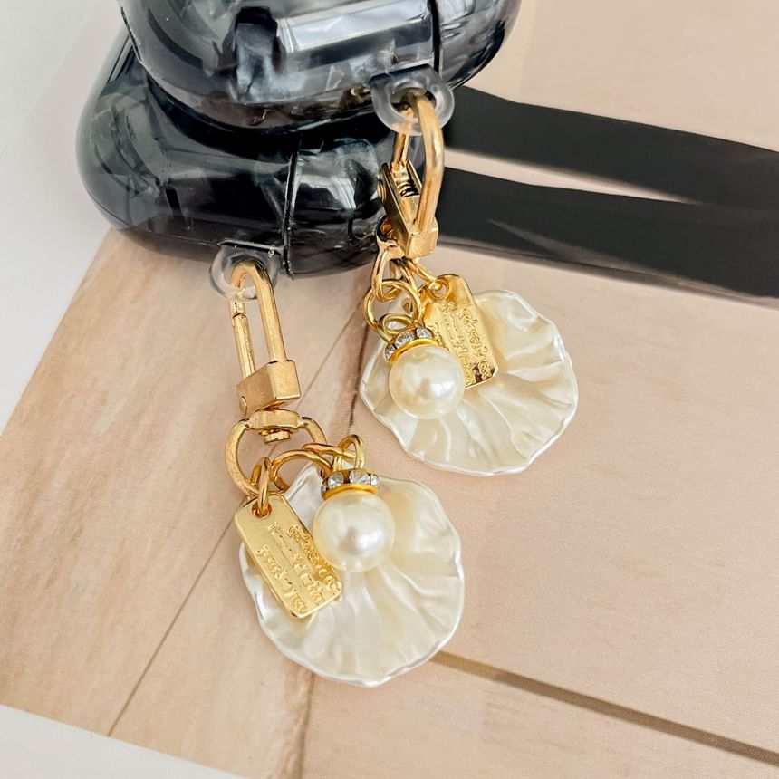 Shell Pattern AirPods / Pro Earphone Case Skin With Charm