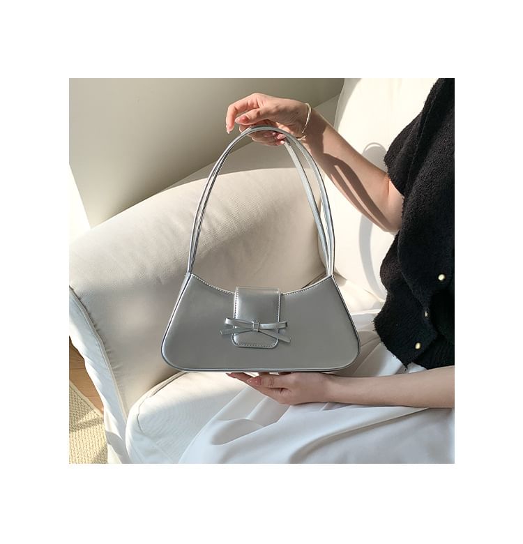 Bow Faux Leather Shoulder Bag