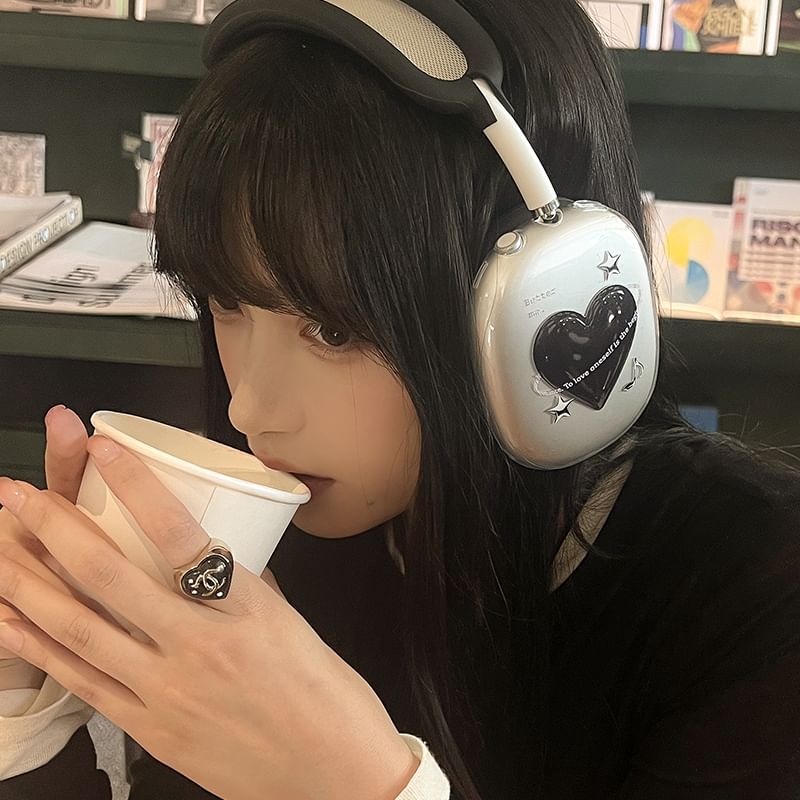 Heart AirPods Max Earphone Skin