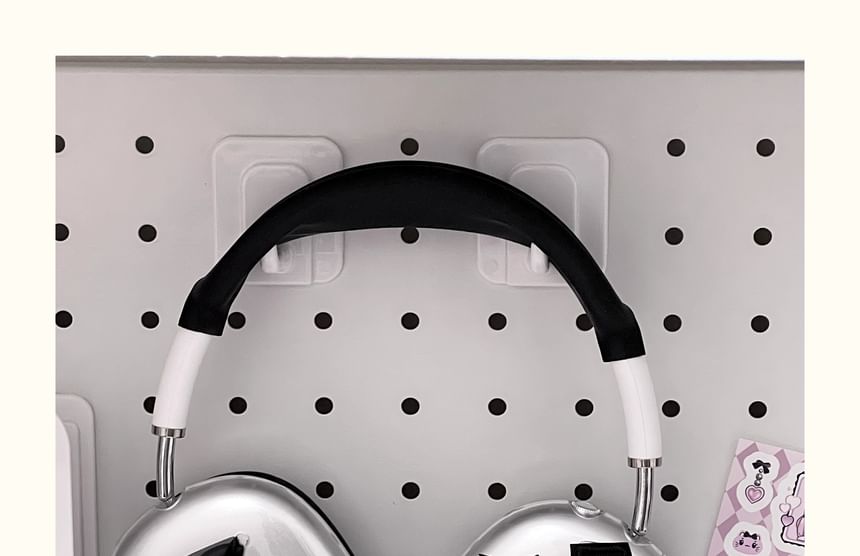 Cross Ribbon AirPods Max Earphone Case Skin