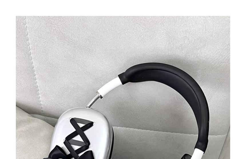 Cross Ribbon AirPods Max Earphone Case Skin