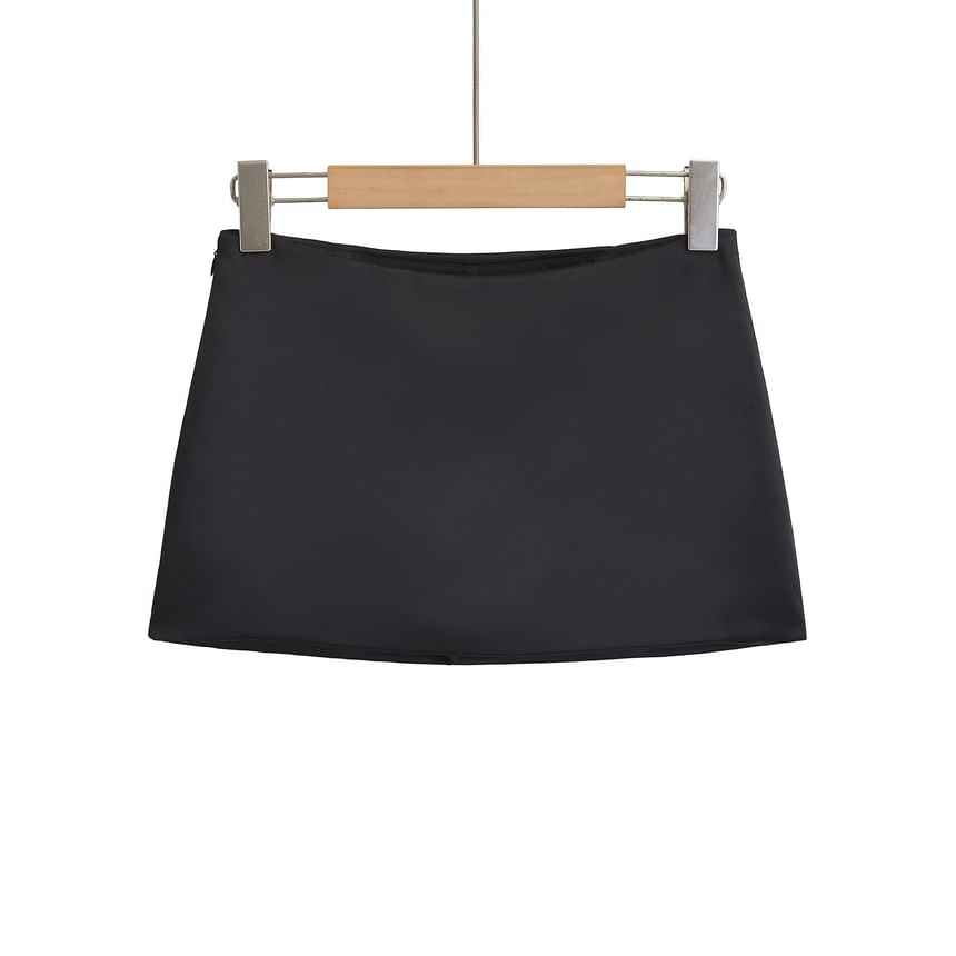 Sleek Satin Mini Pencil Skirt with Low Rise Waist