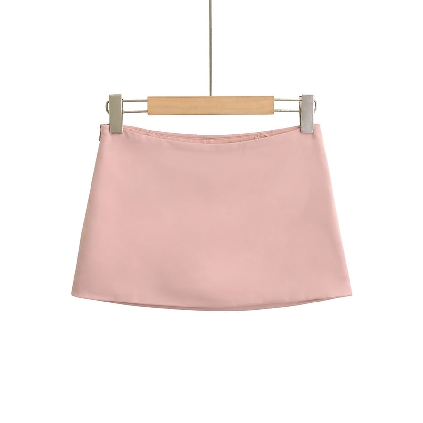 Sleek Satin Mini Pencil Skirt with Low Rise Waist