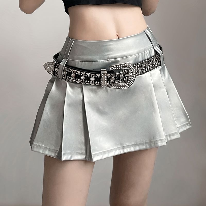 Classic Pleated Mini Skirt with Mid Waist and A-Line Silhouette