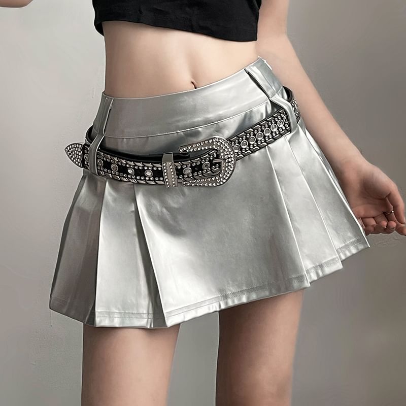 Classic Pleated Mini Skirt with Mid Waist and A-Line Silhouette