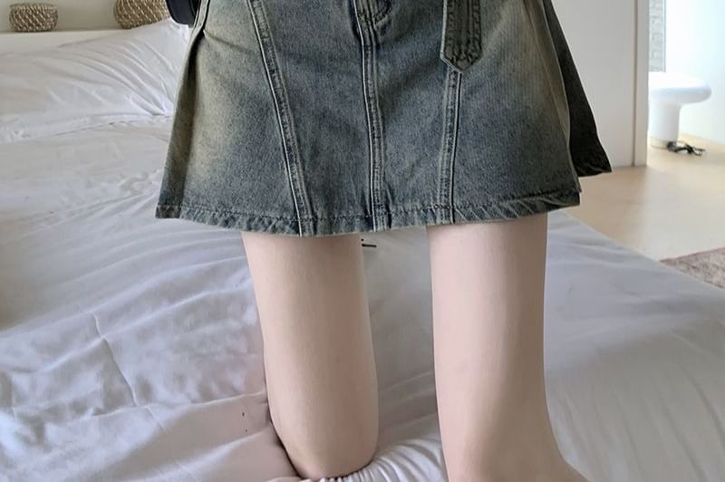 Slouchy Waist Vintage Jean Mini Skater Skirt