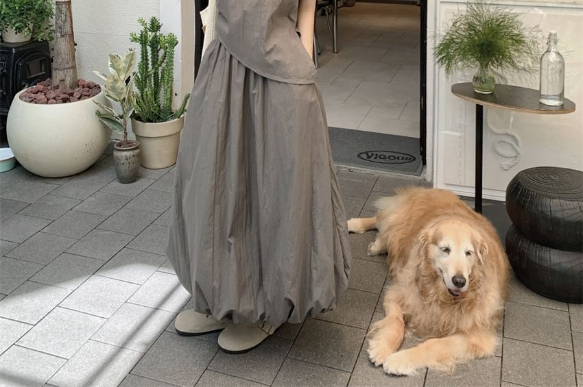 Round Neck Sleeveless Tee with Maxi A-Line Skirt
