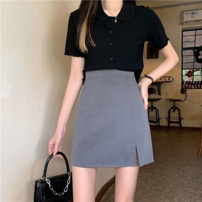 Classic Solid A-Line Mini Skirt with High Waist