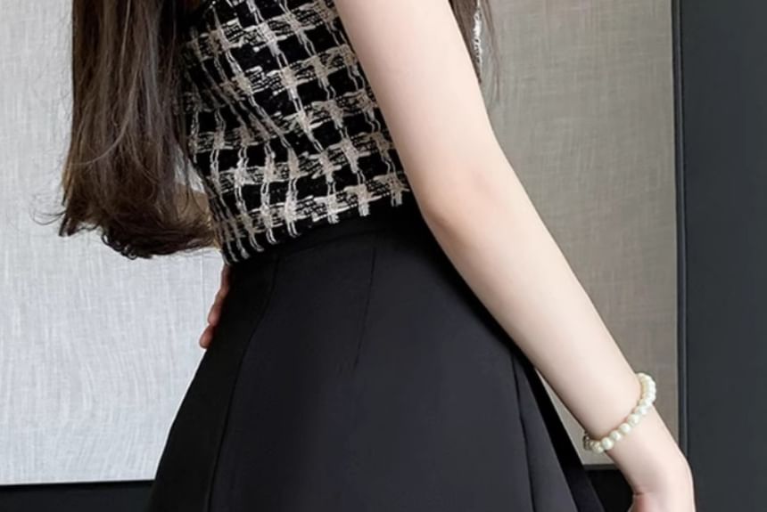 Pleated Solid A-Line Mini Skirt with High Rise