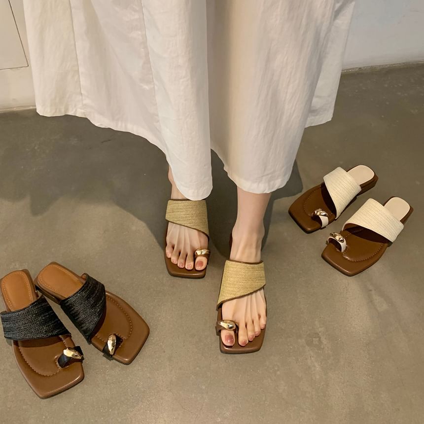 Chunky Heel Square Toe Metal Accent Straw Toe Loop Sandals