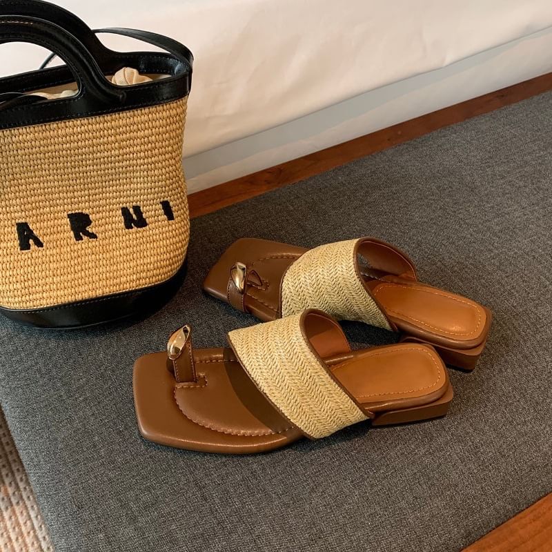 Chunky Heel Square Toe Metal Accent Straw Toe Loop Sandals
