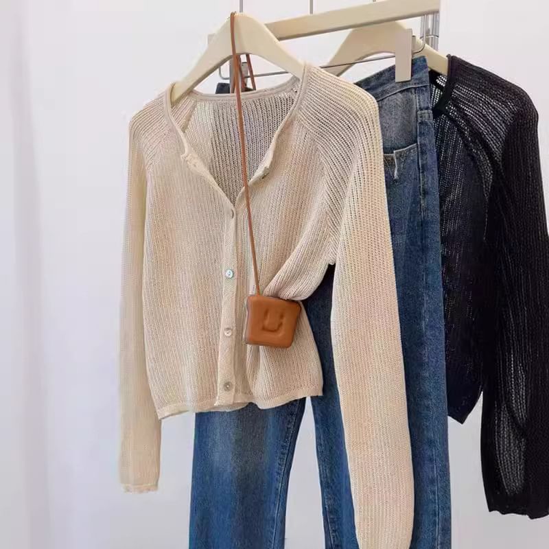 Long Sleeve Crew Neck Cropped Knit Cardigan