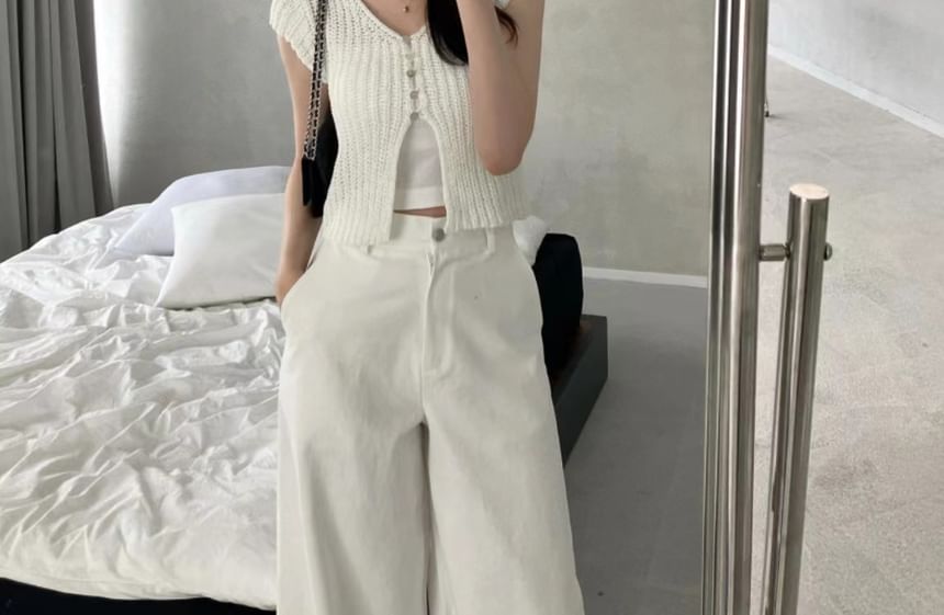 Short Sleeve V-Neck Button Up Cropped Knit