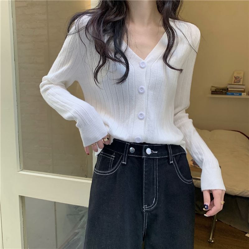 V-Neck Solid Button-Up Cropped Knit Jacket