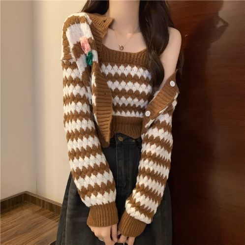 Set: Scoop Neck Striped Cami Top / Button Cardigan
