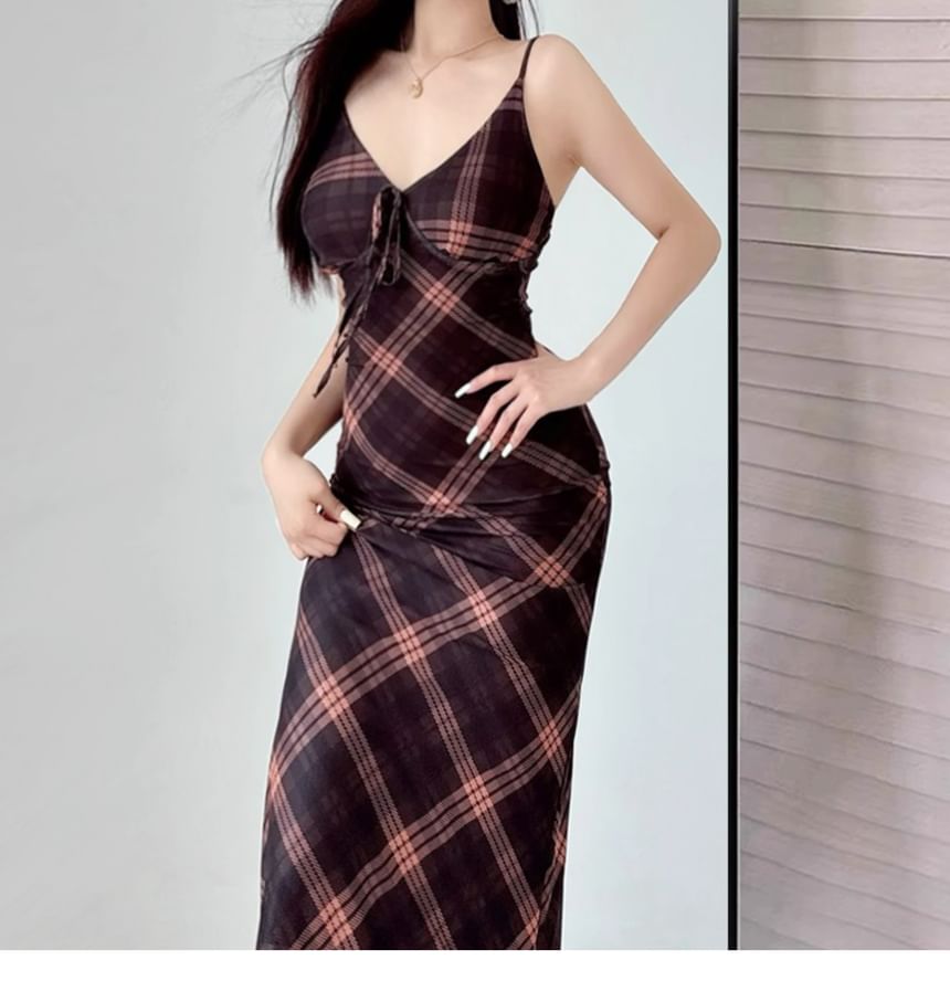 V-Neck Spaghetti Strap Plaid Bodycon Maxi Dress