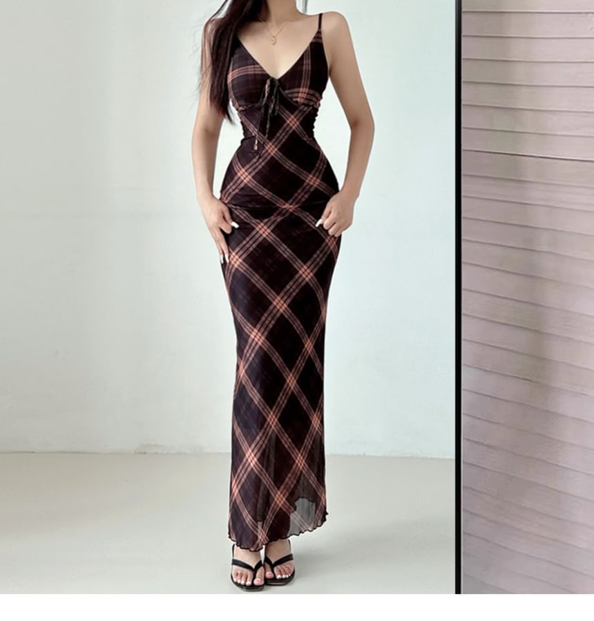 V-Neck Spaghetti Strap Plaid Bodycon Maxi Dress