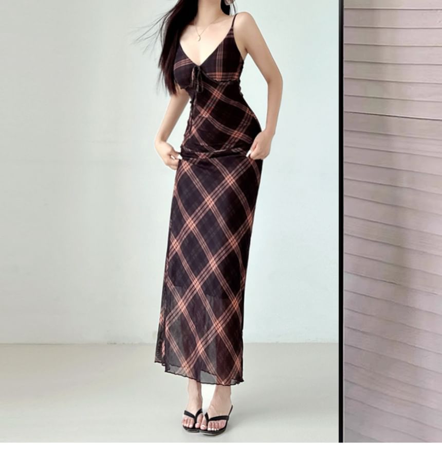 V-Neck Spaghetti Strap Plaid Bodycon Maxi Dress