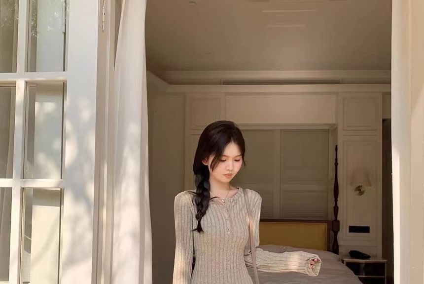 Buttoned Knit Long-Sleeve A-Line Maxi Gown