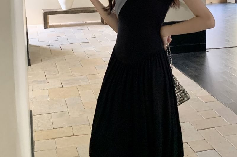 Cap-Sleeve Two-Tone Knot A-Line Maxi Dress