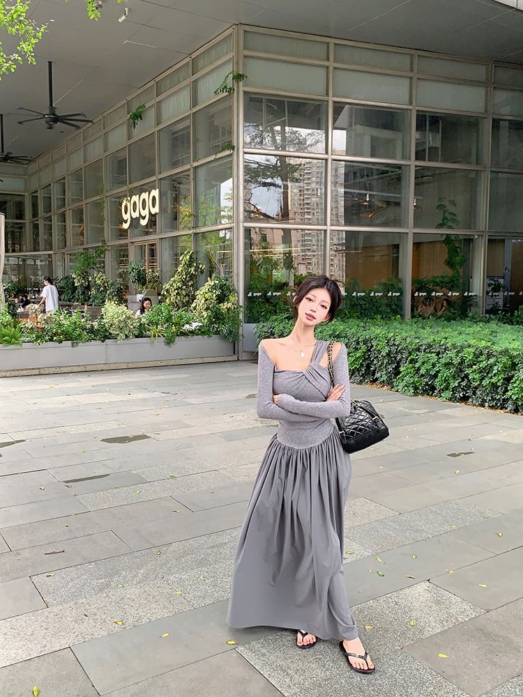 Cold-Shoulder Long-Sleeve A-Line Maxi Dress