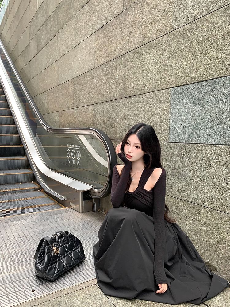Cold-Shoulder Long-Sleeve A-Line Maxi Dress