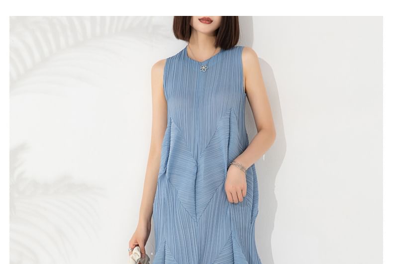 Crew Neck Ribbed Sleeveless Smock Maxi Dress