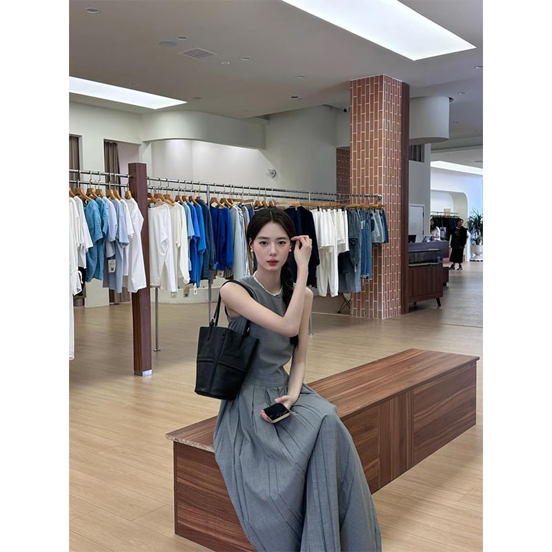 Crew Neck Sleeveless Maxi A-Line Dress