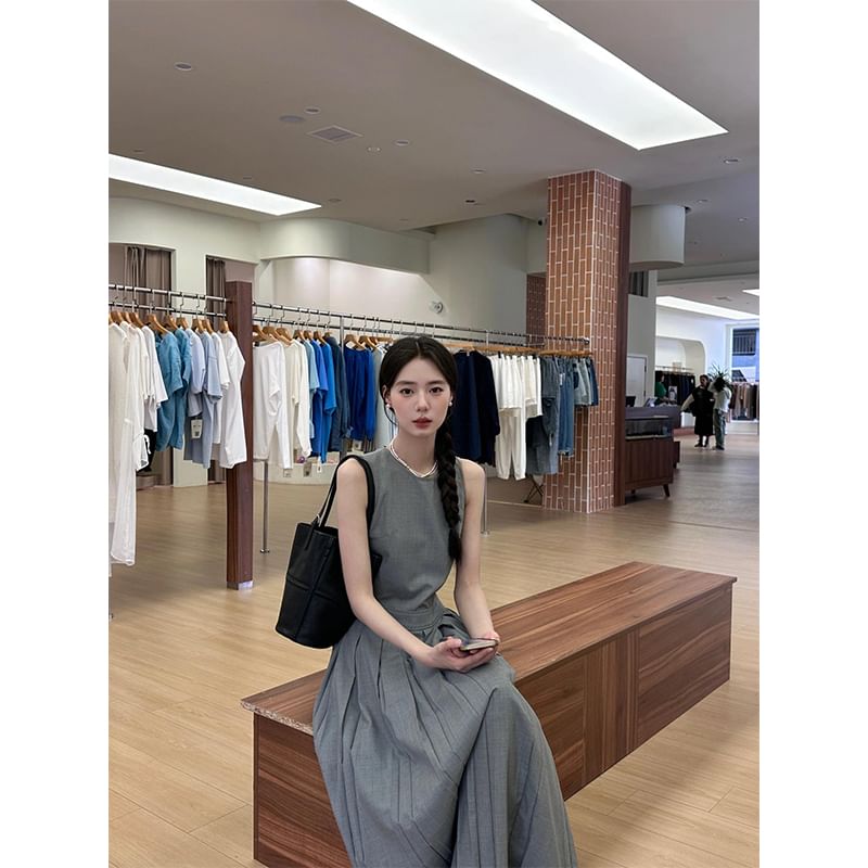 Crew Neck Sleeveless Maxi A-Line Dress