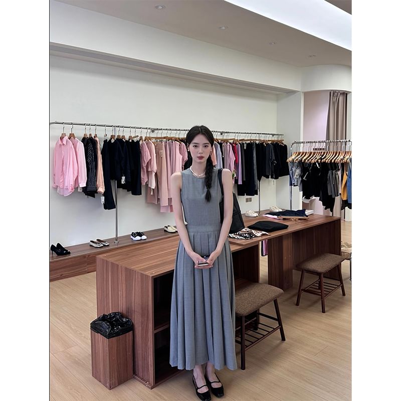 Crew Neck Sleeveless Maxi A-Line Dress