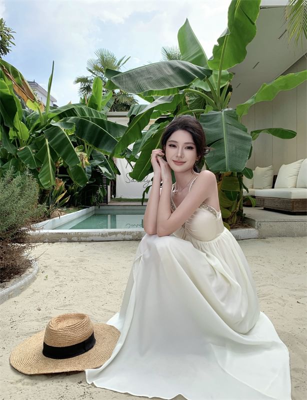 V-Neck Cutout Sleeveless Slit A-Line Maxi Dress