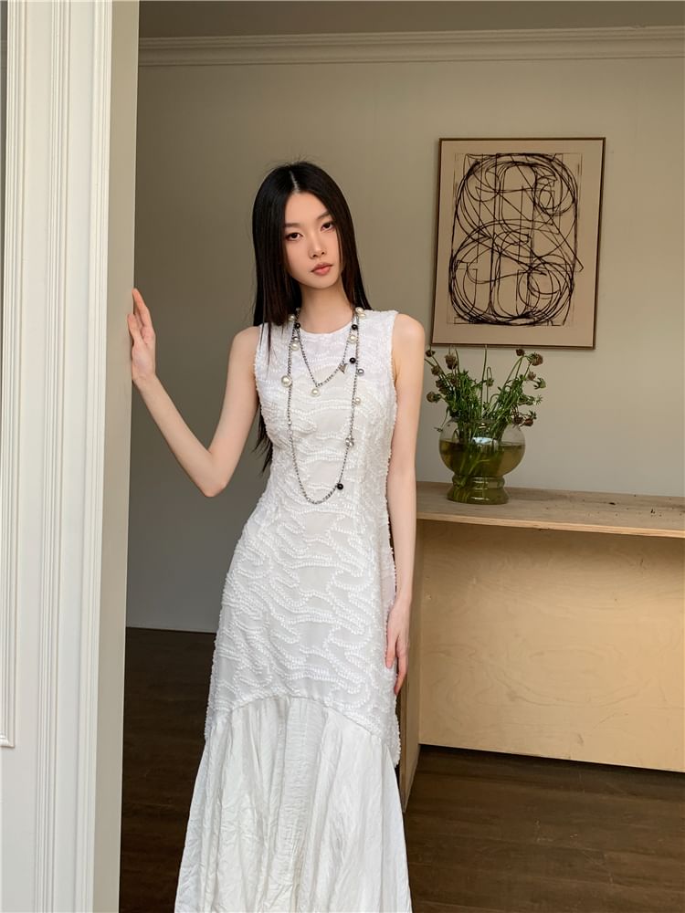 Crewneck Lace Sleeveless Mermaid Maxi Gown
