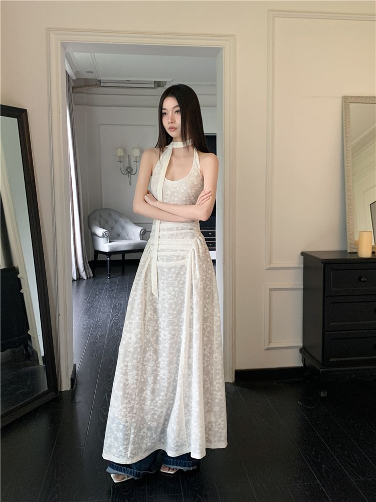 Sleeveless Lace A-Line Maxi Dress