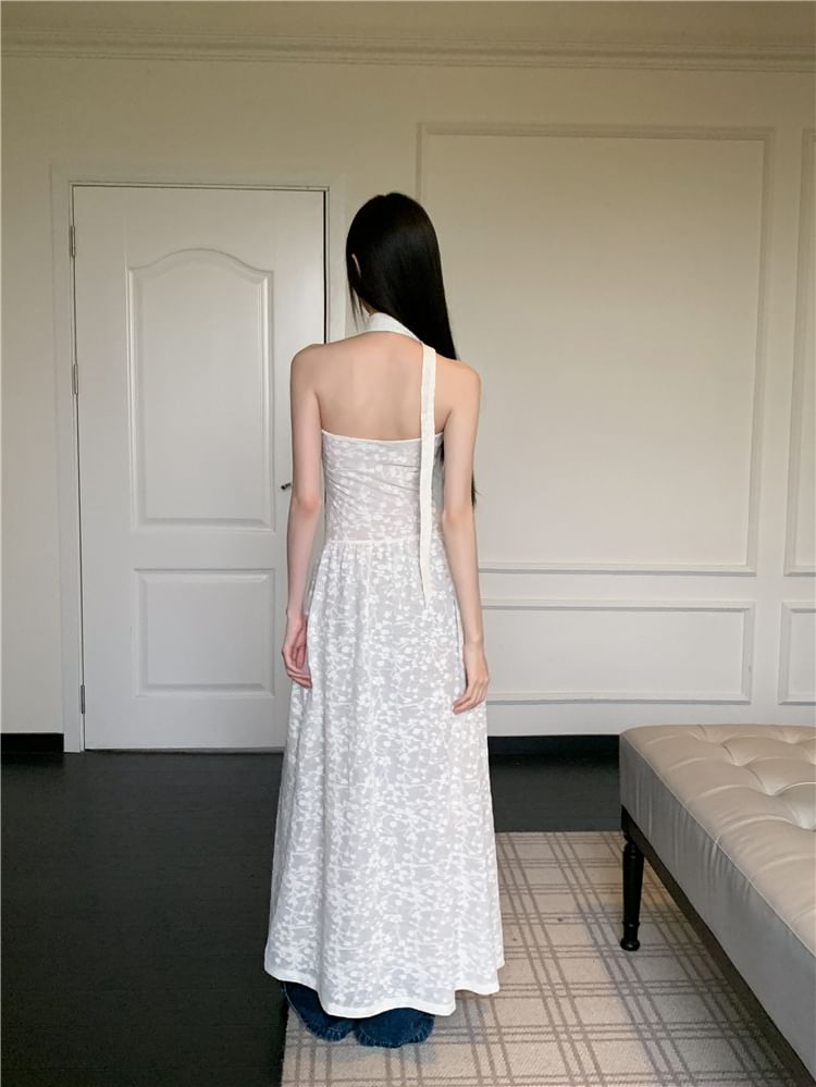 Sleeveless Lace A-Line Maxi Dress