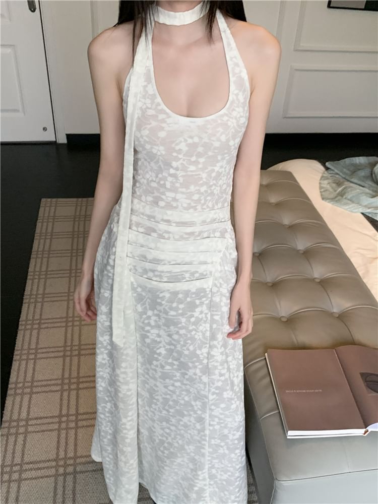 Sleeveless Lace A-Line Maxi Dress