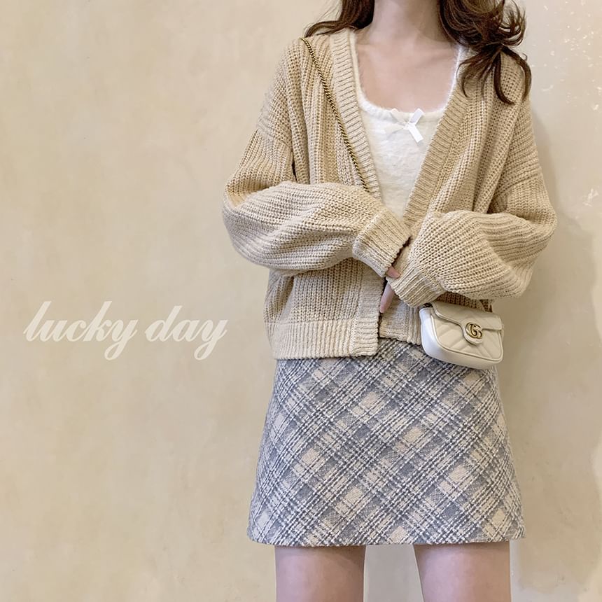 Long Sleeve V-Neck Open Front Knit Cardigan
