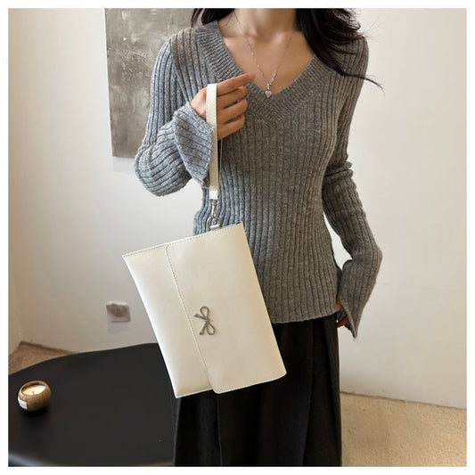 Bow Flap Wristlet