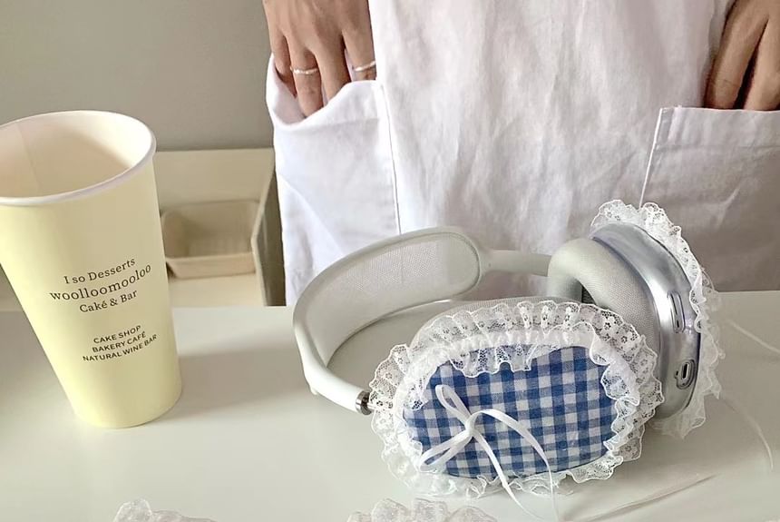 Ribbo Plaid Lace AirPods Max Earphone Case Skin