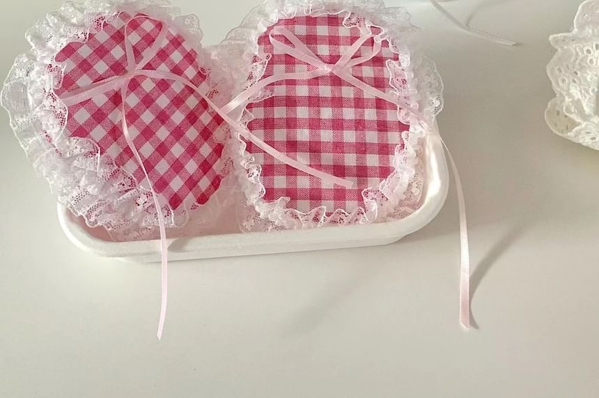 Ribbo Plaid Lace AirPods Max Earphone Case Skin