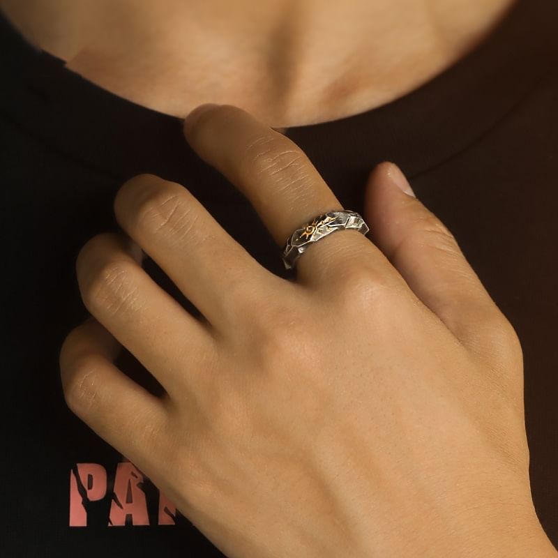 Engraved Thick Ring