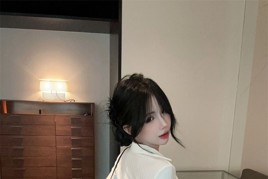 Back-Bow Fitted Shirt with Lace Trim Long Sleeves
