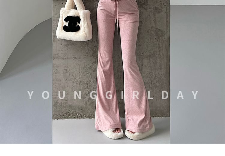 Long-Sleeve Hooded Lace-Up Tee with Flared Jeans
