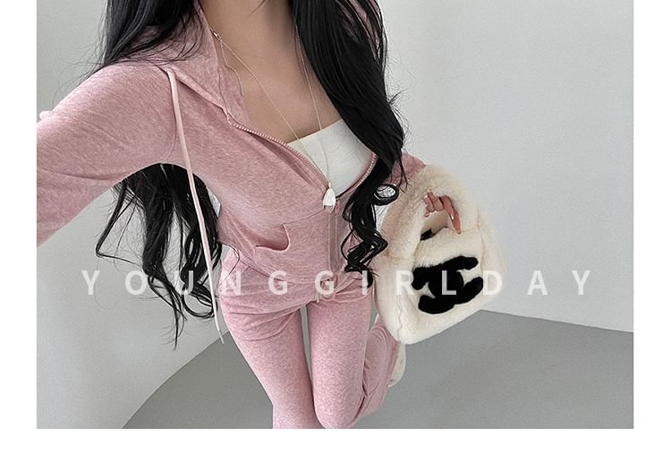 Long-Sleeve Hooded Lace-Up Tee with Flared Jeans