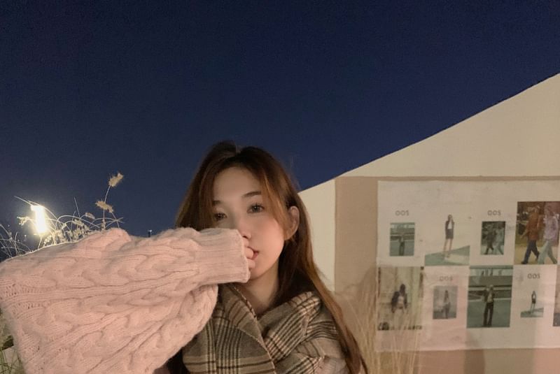 V-Neck Cable Knit Plain Cardigan