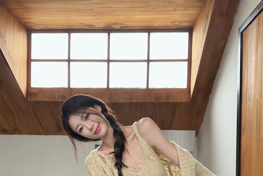 V-Neck Solid Panel Lace Knit Cami Set