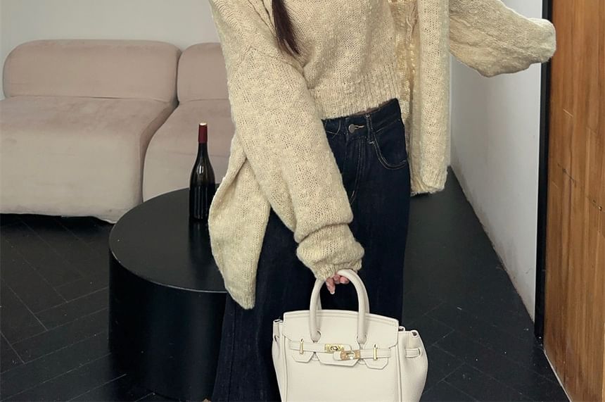 V-Neck Solid Panel Lace Knit Cami Set