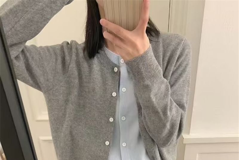 Crewneck Two Tone Cardigan