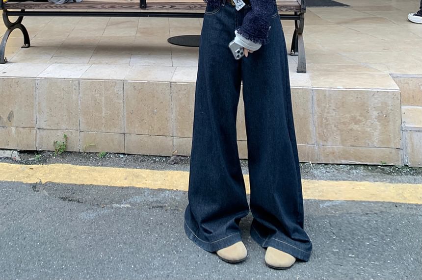 Boatneck Lace Tee with Tweed Jacket and Wide-Leg Jeans