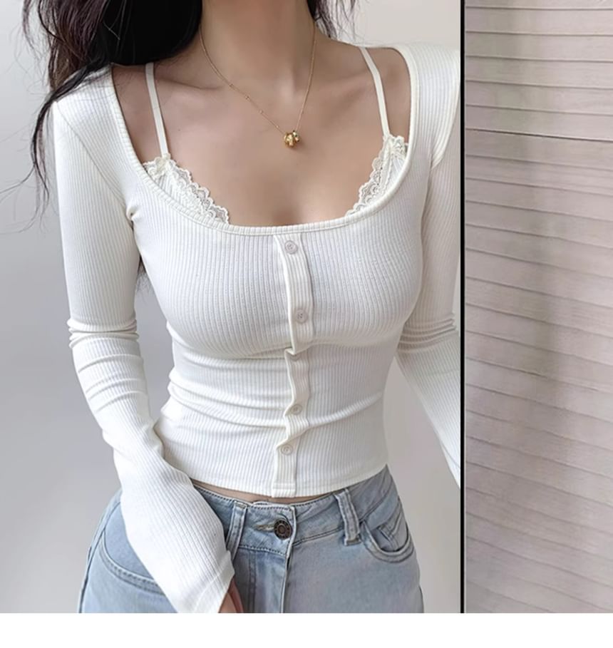 Scoop Neck Lace-Trimmed Tee with Long Sleeves